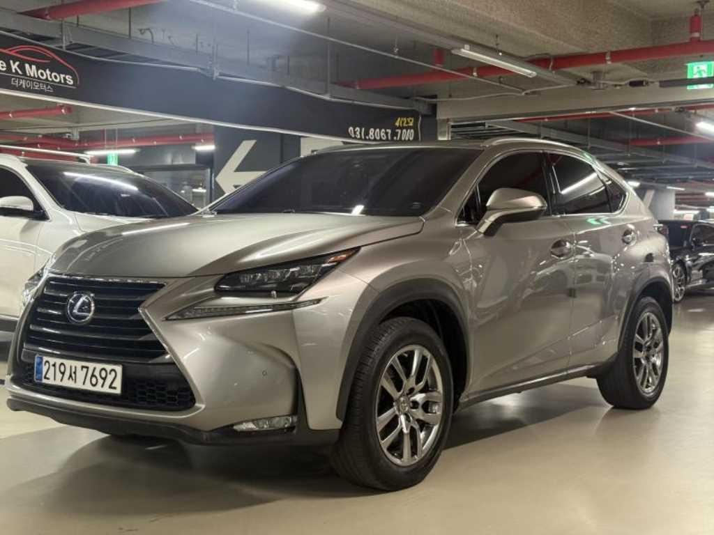 렉서스 NX NX 300h 슈프림 이미지 1