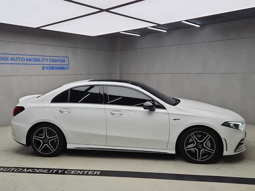 벤츠 A 클래스 A클래스 W177 AMG A35 4MATIC 세단 이미지 2