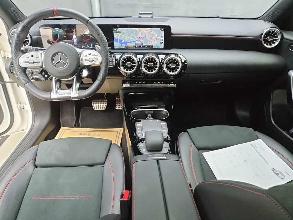 벤츠 A 클래스 A클래스 W177 AMG A35 4MATIC 세단 이미지 7