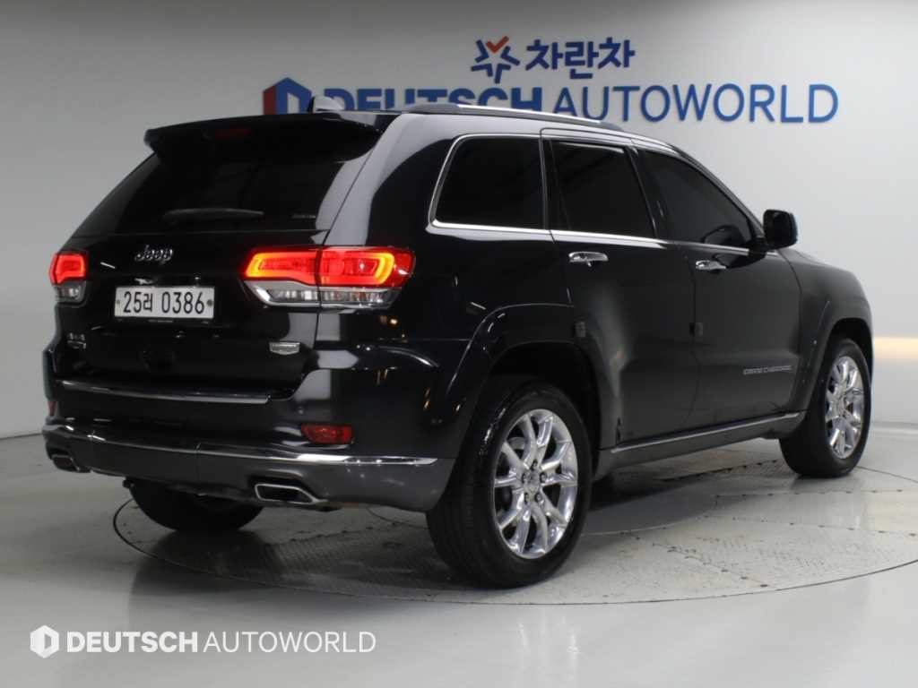 지프 체로키 그랜드 체로키 3.0 디젤 오버랜드 서밋 이미지 2
