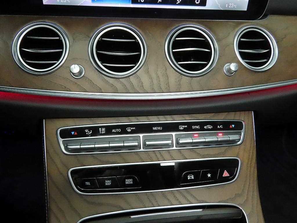 벤츠 E 클래스 E-클래스 W213 E250 익스클루시브 이미지 9
