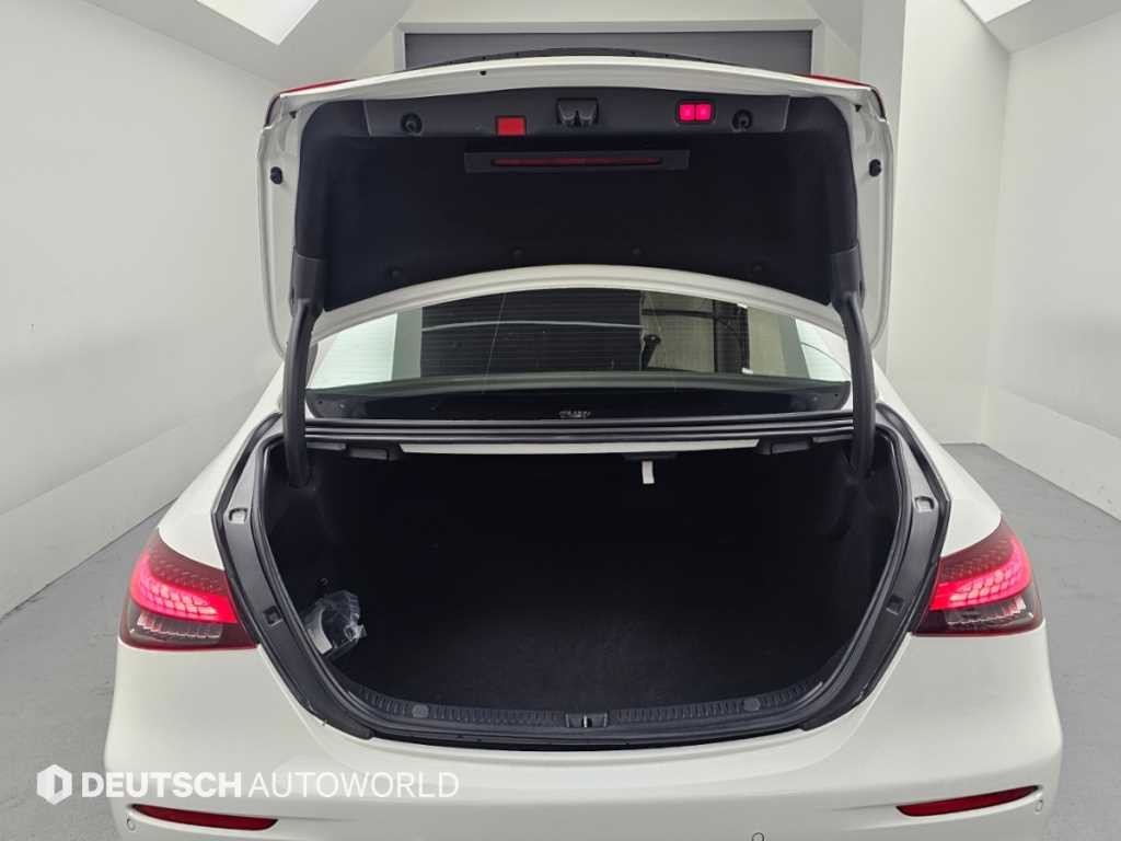 벤츠 E 클래스 E-클래스 W213 E350 4MATIC AMG LINE 이미지 19