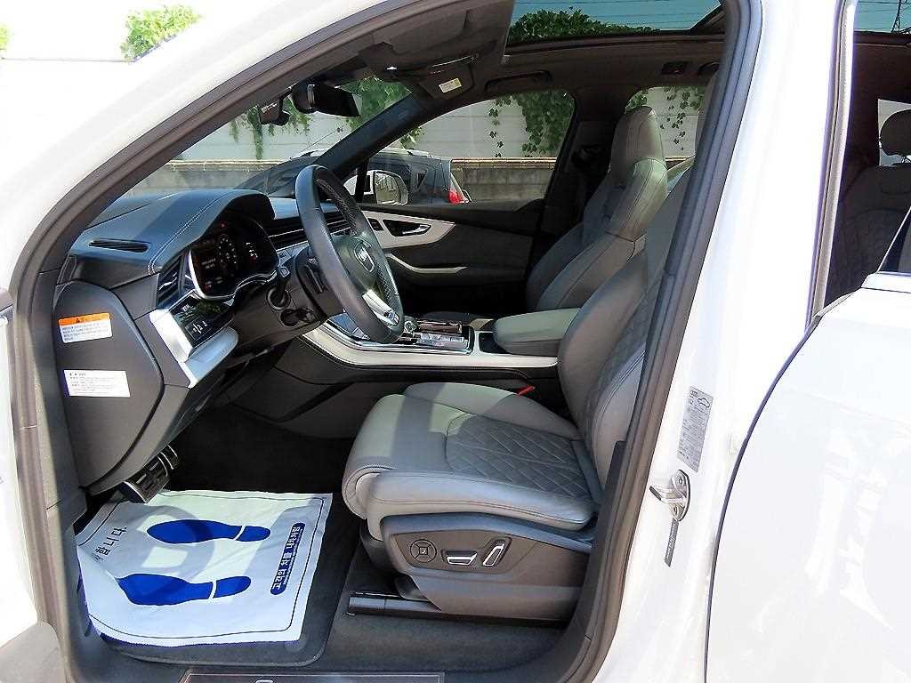 아우디 Q7 Q7 (4M) 50 TDI 콰트로 프리미엄 이미지 5