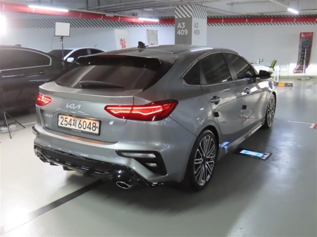 기아 K3 올뉴 K3 5도어 GT 시그니처 이미지 3