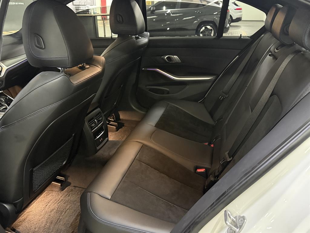 BMW 3시리즈 3시리즈 (G20) 320i M 스포츠 이미지 10