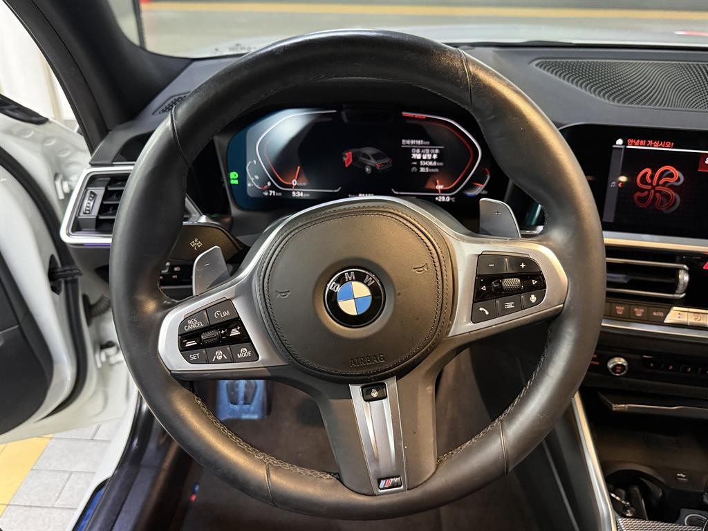 BMW 3시리즈 3시리즈 (G20) 320i M 스포츠 이미지 12