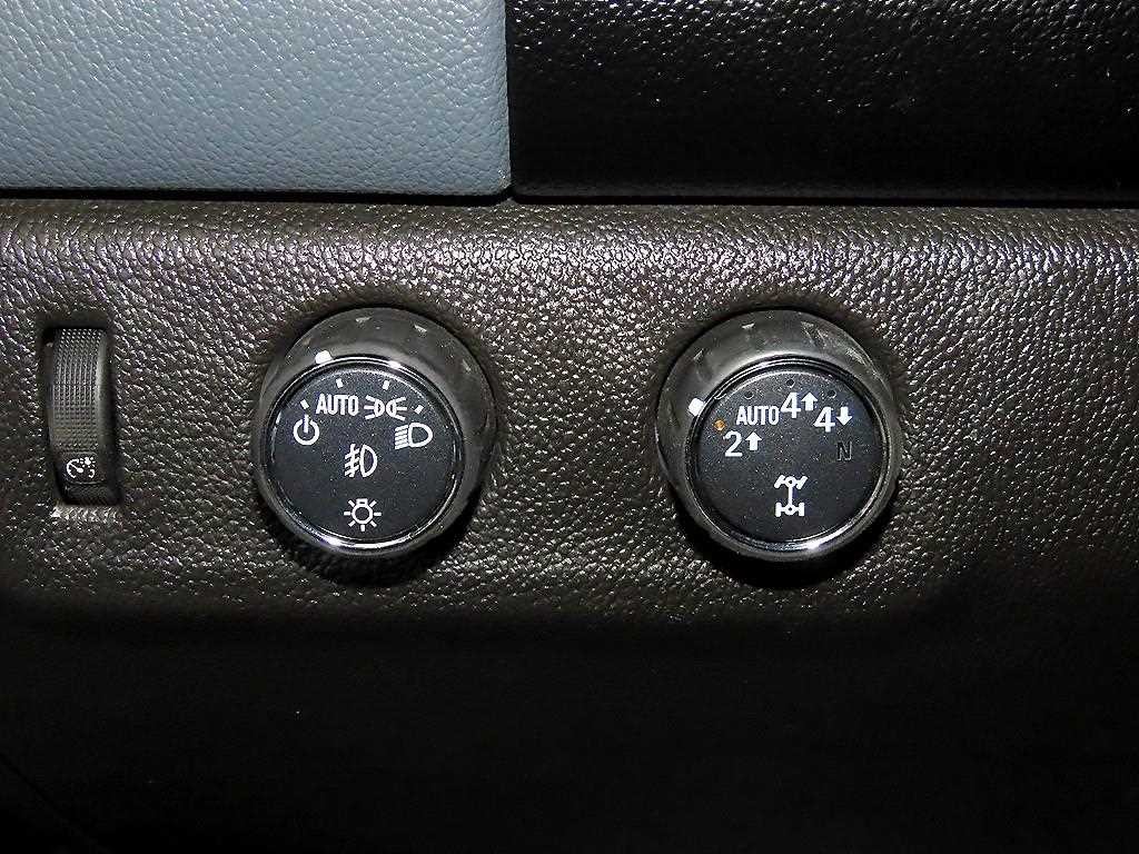 쉐보레 콜로라도 리얼 뉴 콜로라도 3.6 Z71-X 미드나잇 4WD 이미지 14
