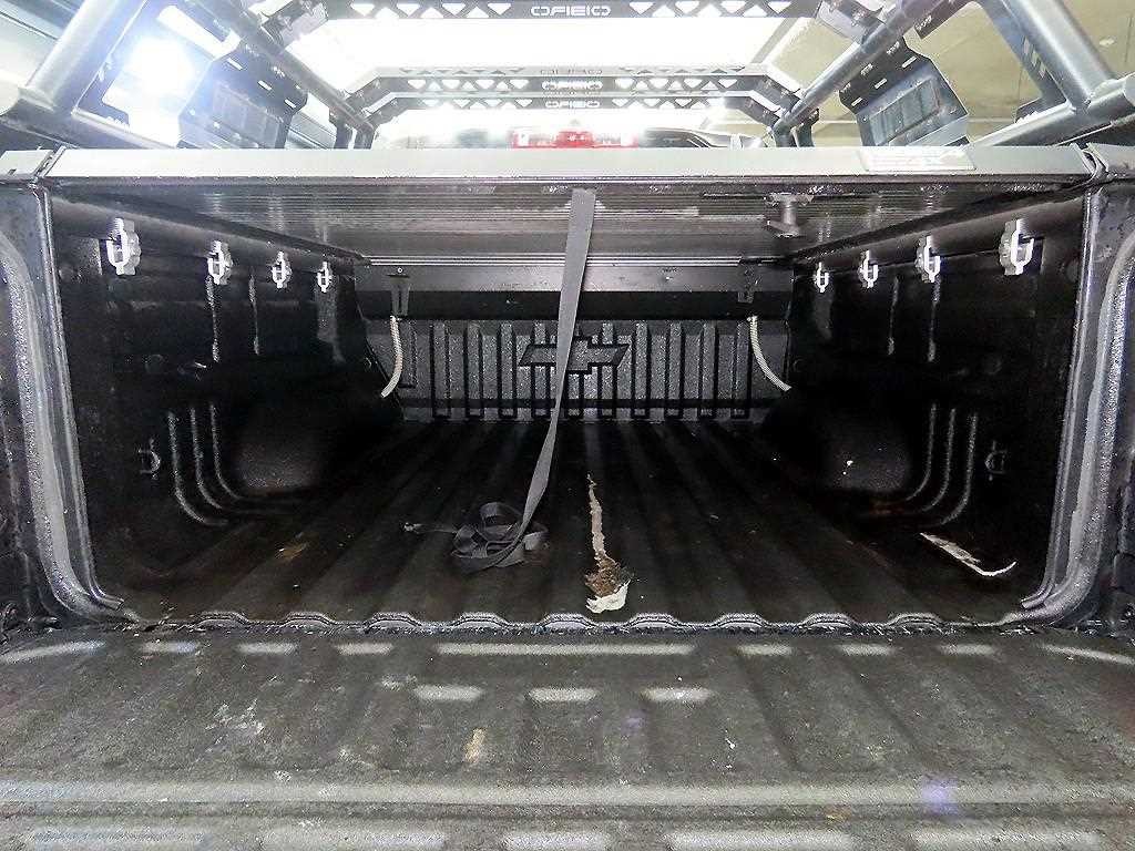 쉐보레 콜로라도 리얼 뉴 콜로라도 3.6 Z71-X 미드나잇 4WD 이미지 17