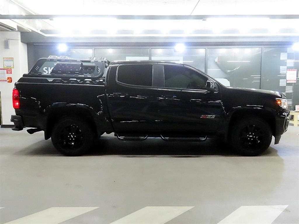 쉐보레 콜로라도 리얼 뉴 콜로라도 3.6 Z71-X 미드나잇 4WD 이미지 3