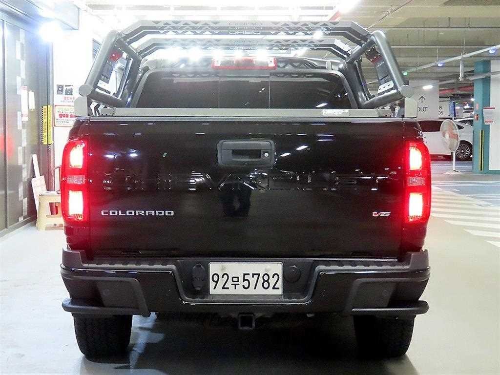 쉐보레 콜로라도 리얼 뉴 콜로라도 3.6 Z71-X 미드나잇 4WD 이미지 5