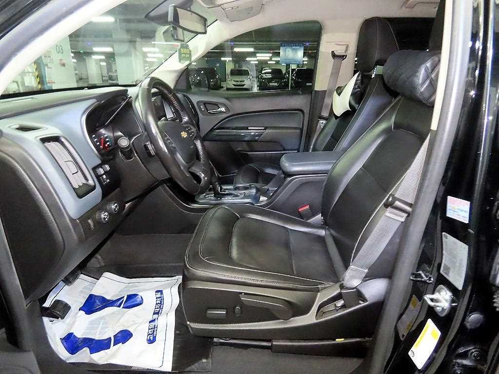 쉐보레 콜로라도 리얼 뉴 콜로라도 3.6 Z71-X 미드나잇 4WD 이미지 6