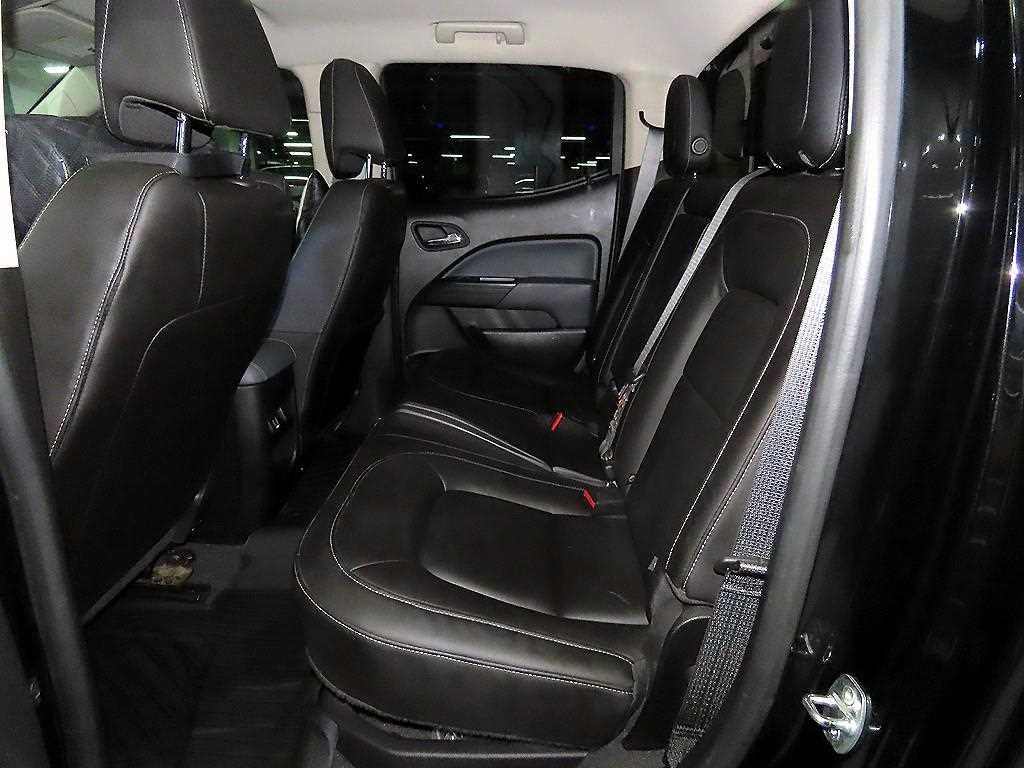 쉐보레 콜로라도 리얼 뉴 콜로라도 3.6 Z71-X 미드나잇 4WD 이미지 7