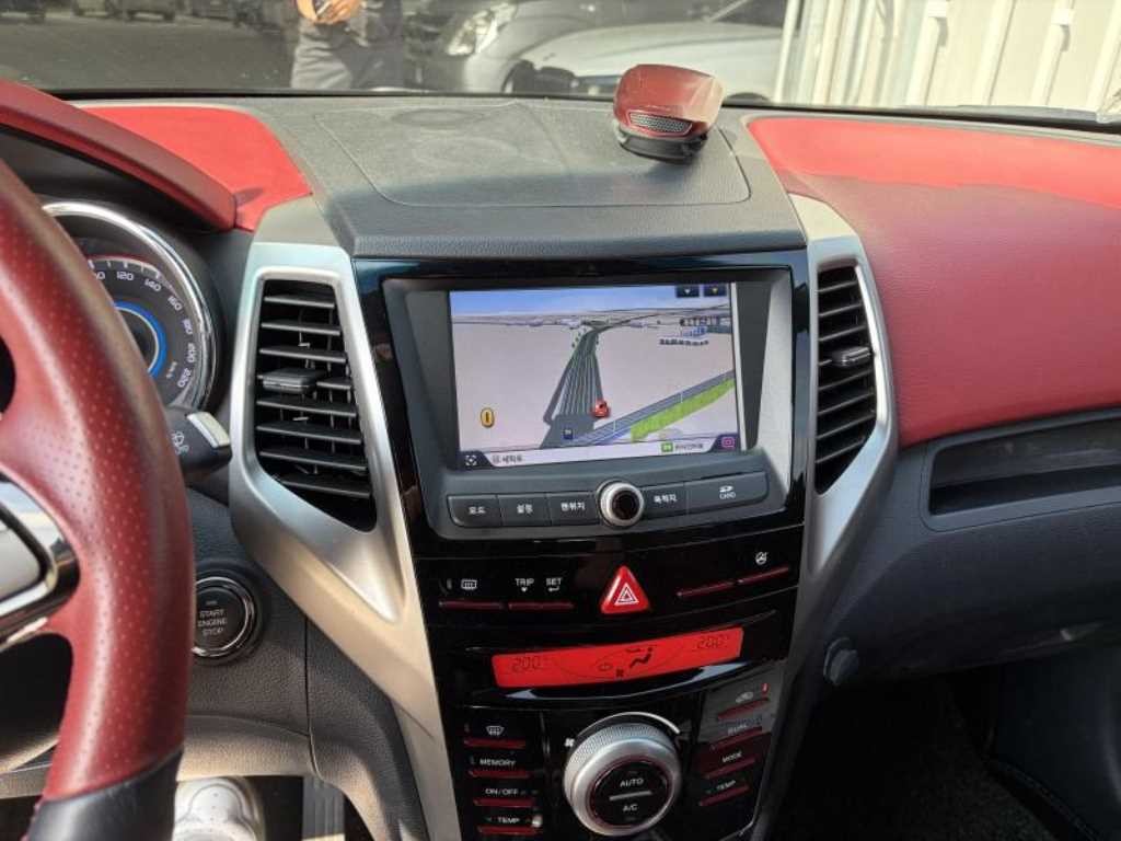 KG모빌리티(쌍용) 티볼리 가솔린 2WD 1.6 LX 최고급형 이미지 6