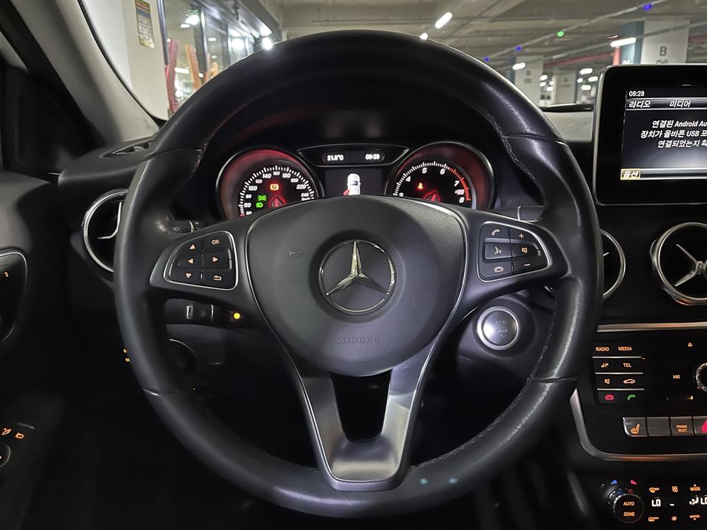 벤츠 GLA 클래스 GLA클래스 X156 GLA220 이미지 12