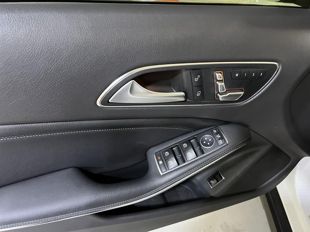 벤츠 GLA 클래스 GLA클래스 X156 GLA220 이미지 14