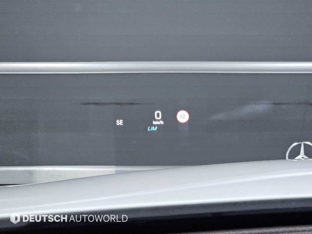 벤츠 E 클래스 E-클래스 W213 E300e 4MATIC 익스클루시브 이미지 17