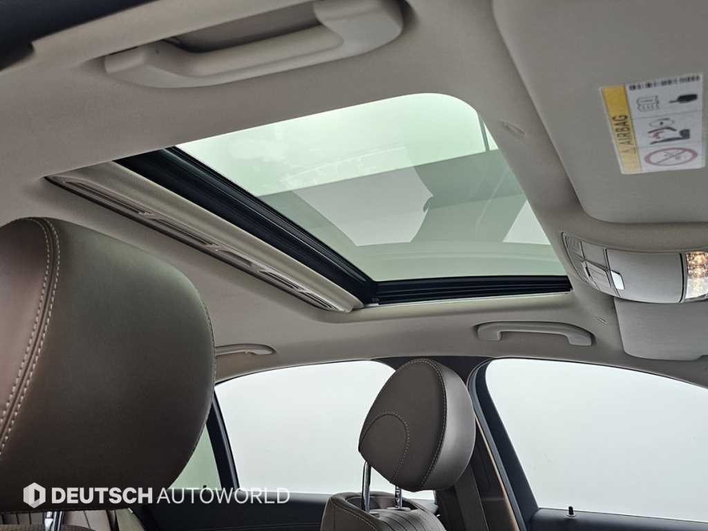 벤츠 E 클래스 E-클래스 W213 E300e 4MATIC 익스클루시브 이미지 18