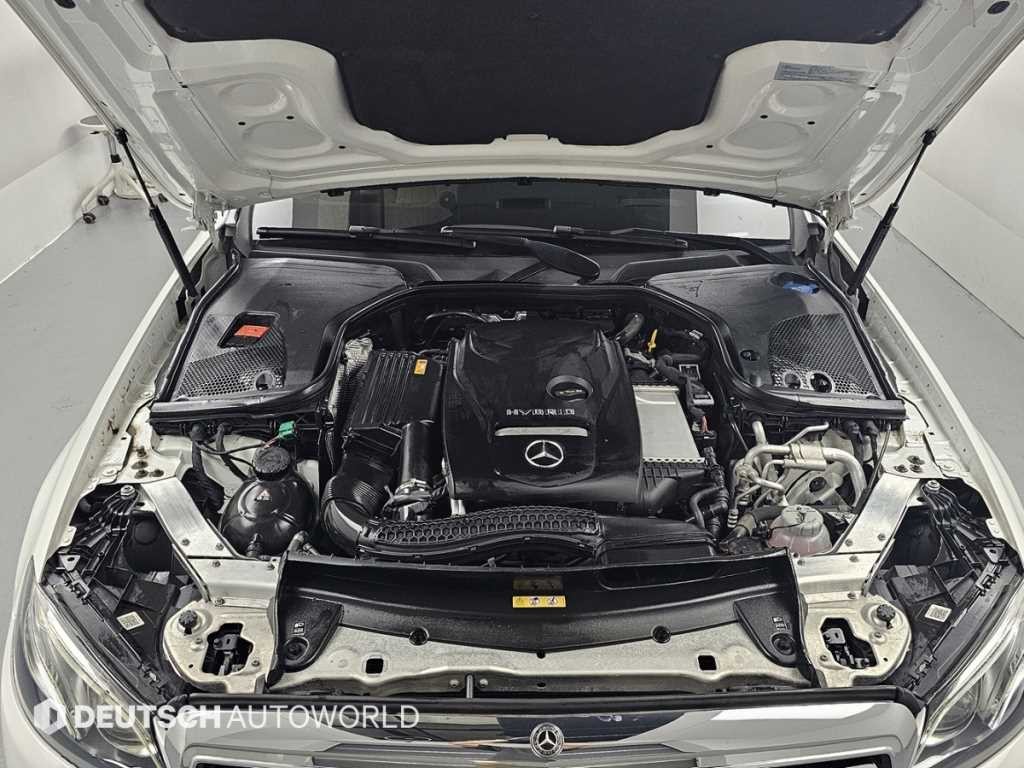 벤츠 E 클래스 E-클래스 W213 E300e 4MATIC 익스클루시브 이미지 6