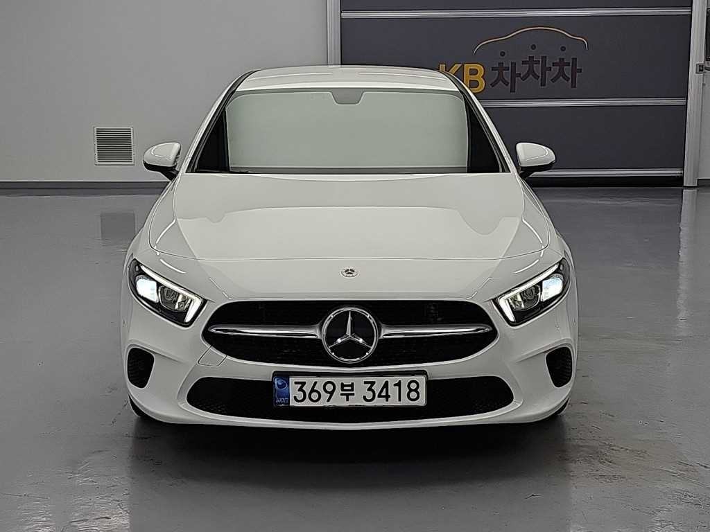 벤츠 A 클래스 A클래스 W177 A220 세단 이미지 2