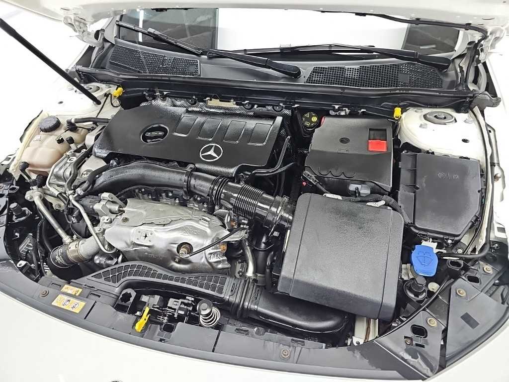 벤츠 A 클래스 A클래스 W177 A220 세단 이미지 5