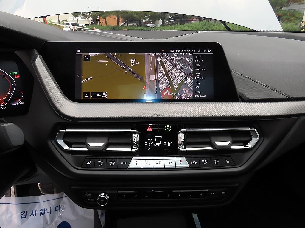 BMW 2시리즈 2시리즈 그란쿠페 (F44) 220i M 스포츠 이미지 13