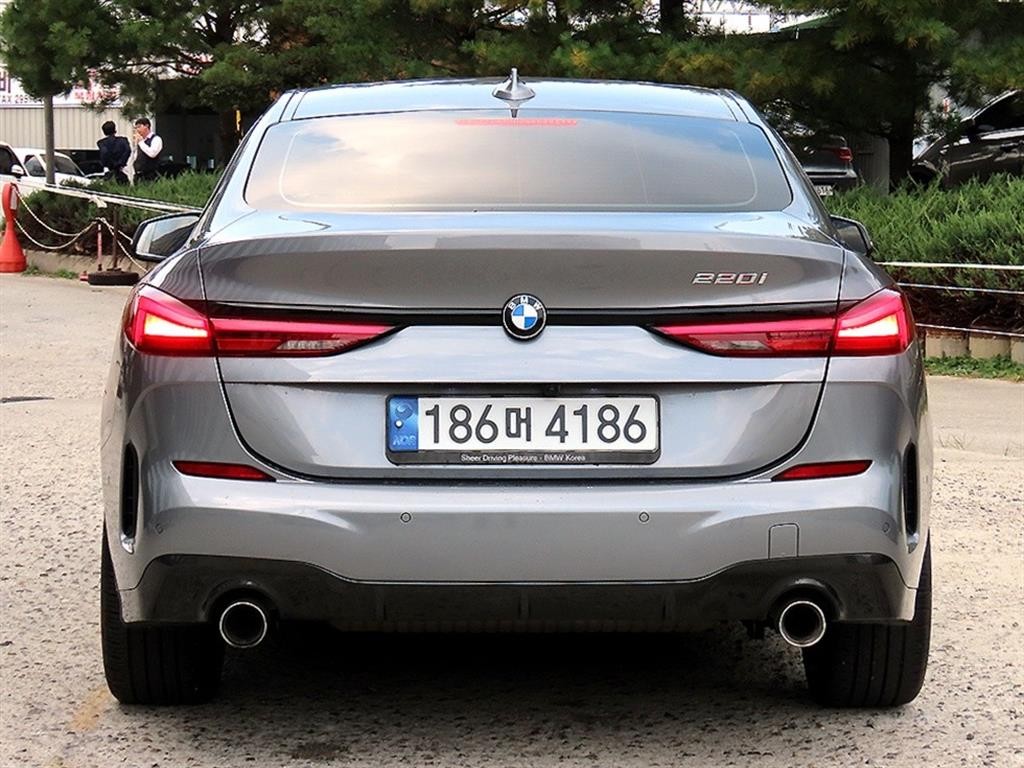 BMW 2시리즈 2시리즈 그란쿠페 (F44) 220i M 스포츠 이미지 4