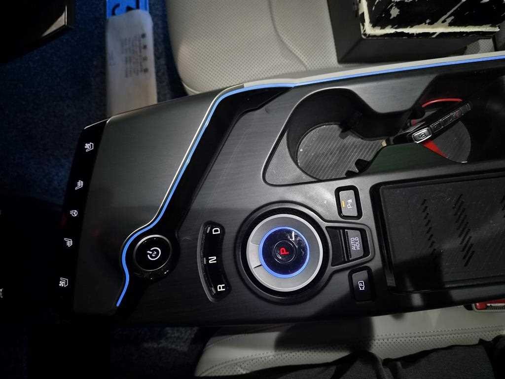 기아 EV6 롱레인지 AWD 어스 이미지 13
