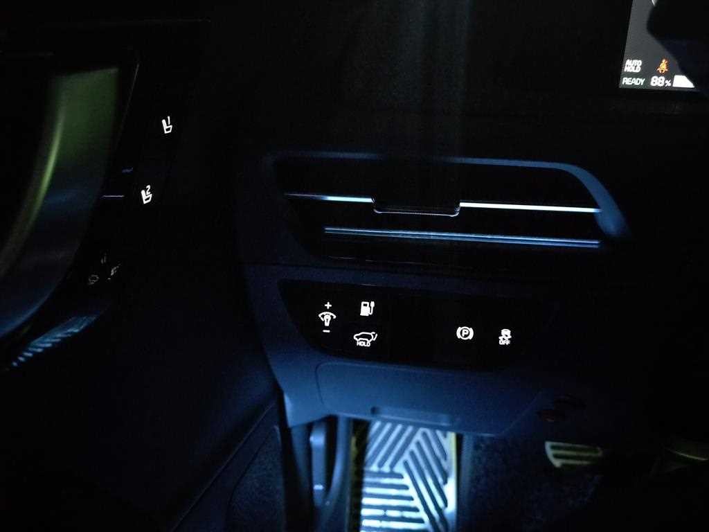 기아 EV6 롱레인지 AWD 어스 이미지 15