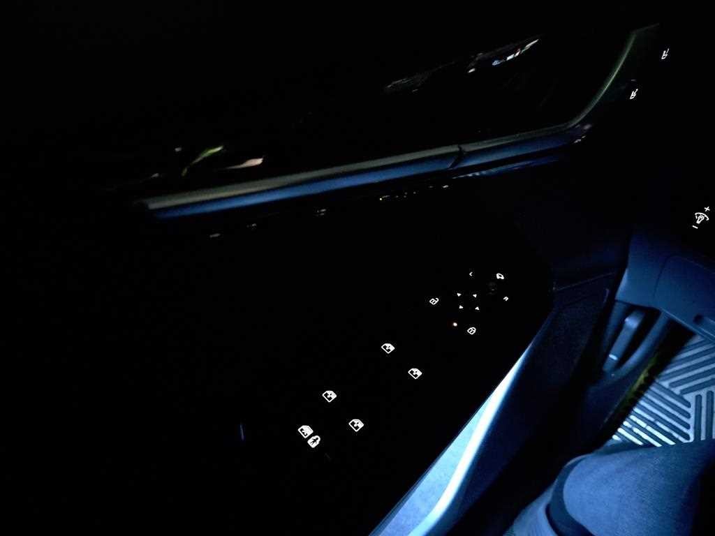 기아 EV6 롱레인지 AWD 어스 이미지 16