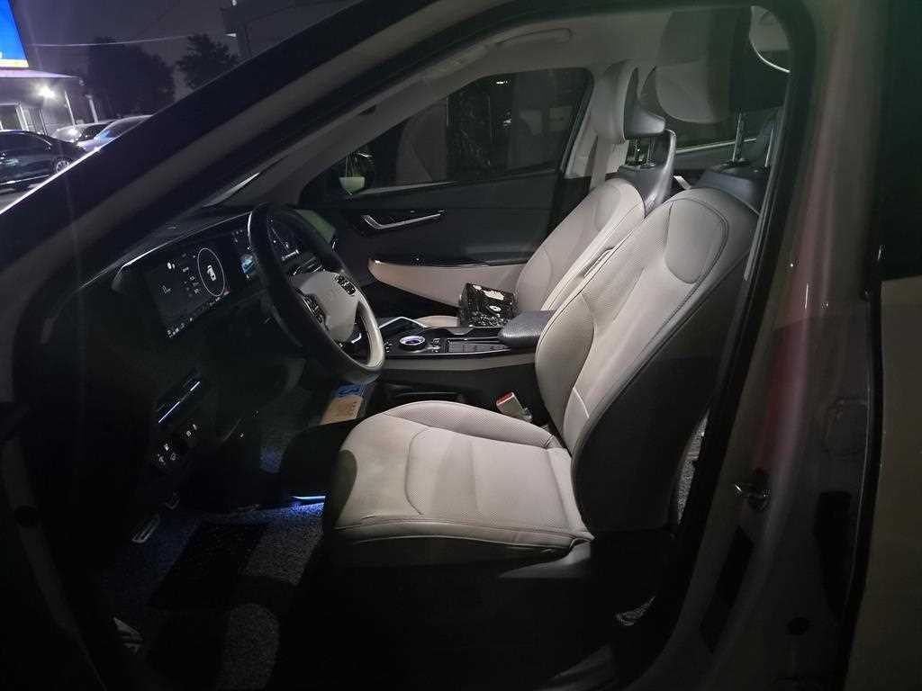 기아 EV6 롱레인지 AWD 어스 이미지 18