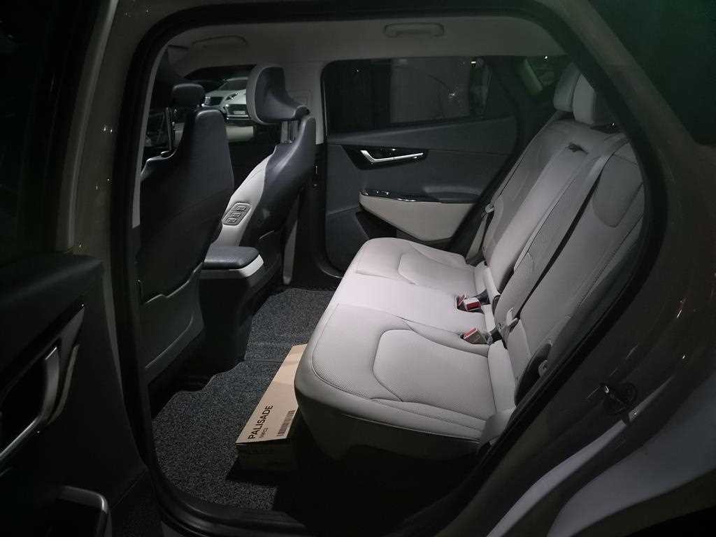 기아 EV6 롱레인지 AWD 어스 이미지 19