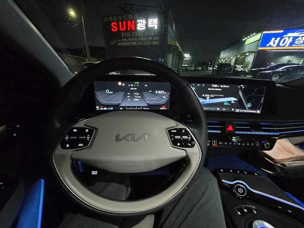 기아 EV6 롱레인지 AWD 어스 이미지 9