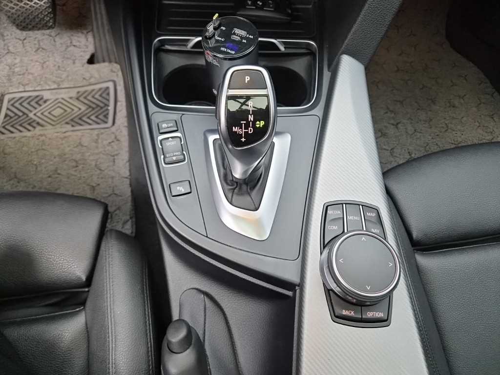 BMW 3시리즈 3시리즈 (F30) 320d M 스포츠 이미지 10