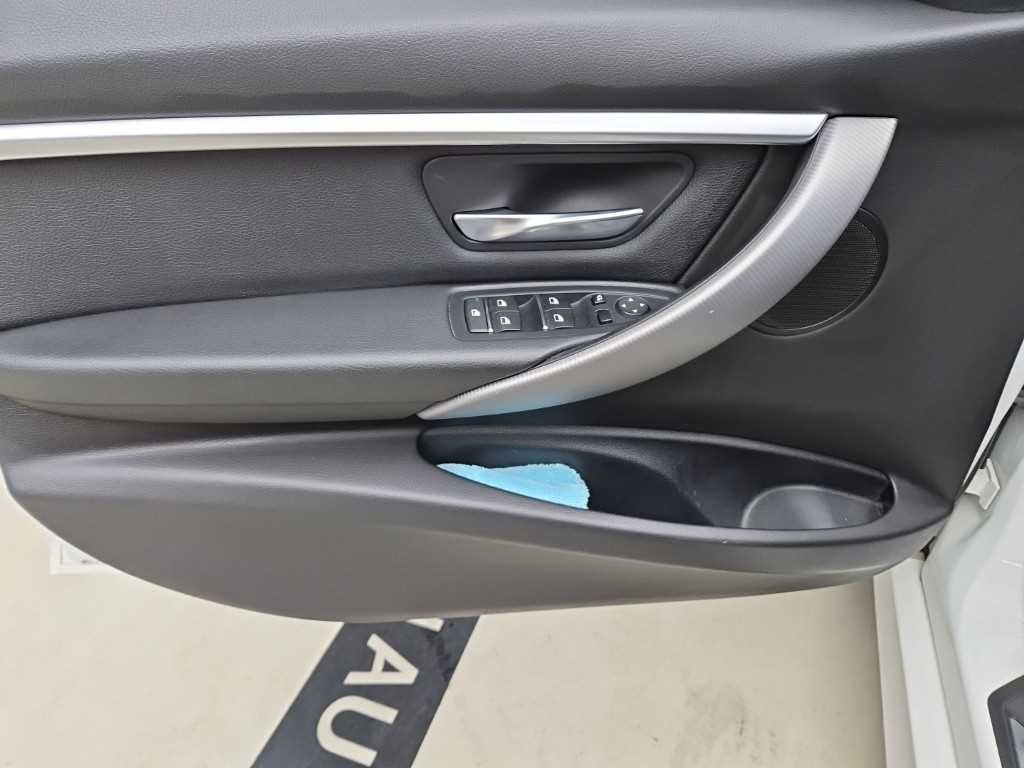 BMW 3시리즈 3시리즈 (F30) 320d M 스포츠 이미지 11