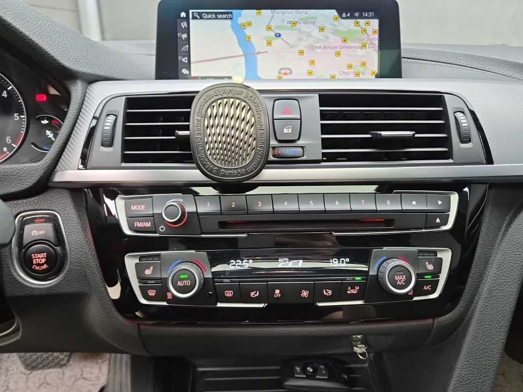 BMW 3시리즈 3시리즈 (F30) 320d M 스포츠 이미지 12