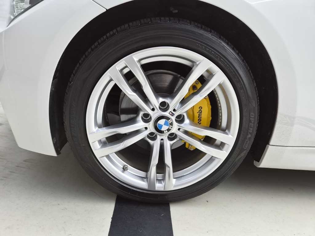 BMW 3시리즈 3시리즈 (F30) 320d M 스포츠 이미지 17