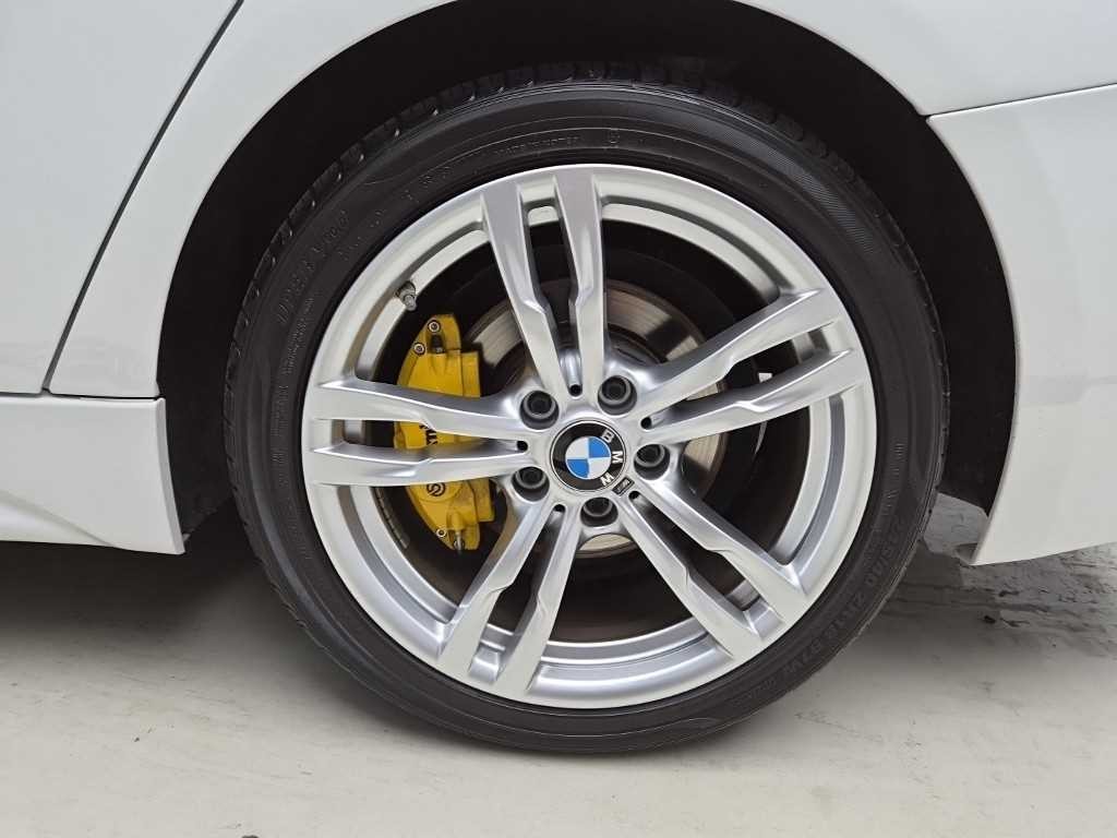 BMW 3시리즈 3시리즈 (F30) 320d M 스포츠 이미지 18
