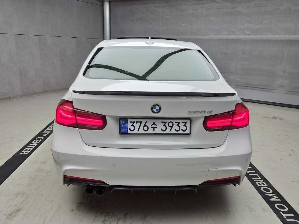 BMW 3시리즈 3시리즈 (F30) 320d M 스포츠 이미지 3