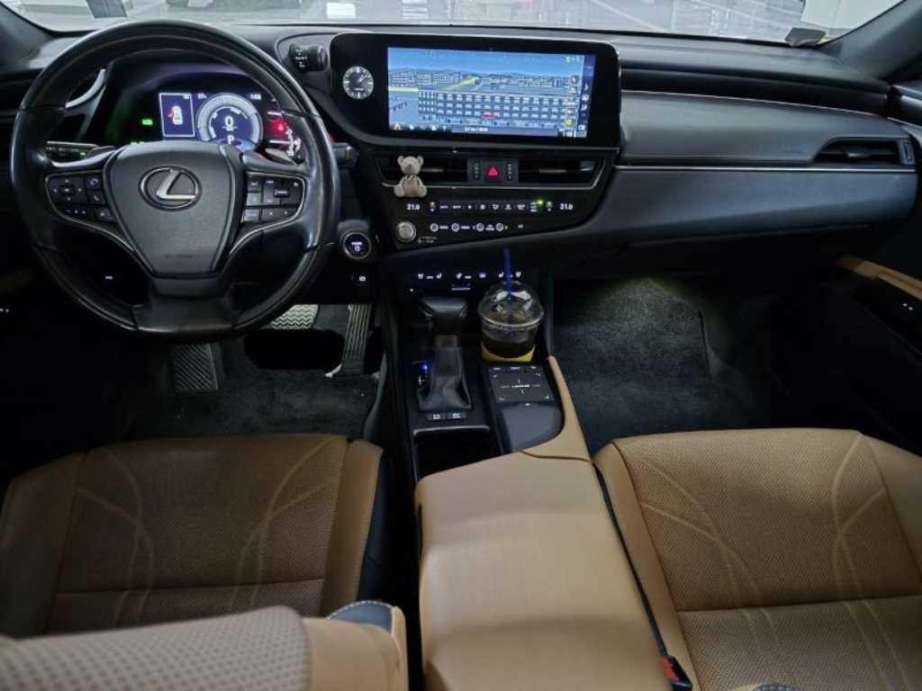 렉서스 ES ES300h 7세대 럭셔리 이미지 8