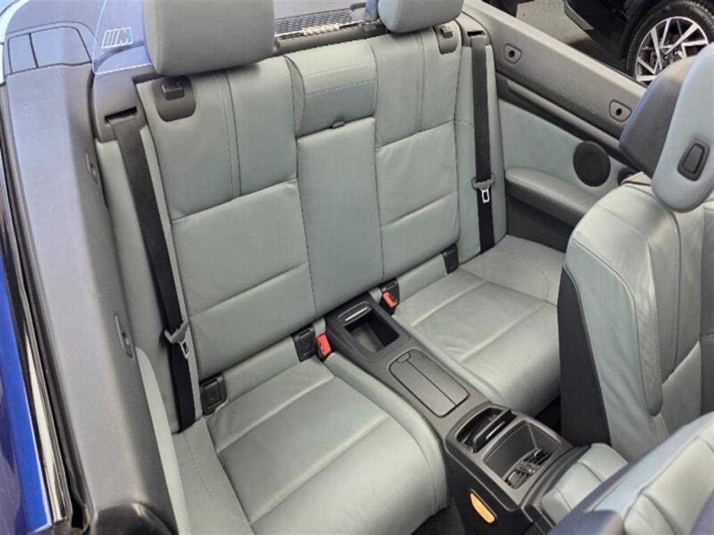 BMW 3시리즈 M3 (F80, E90) M3 컨버터블 이미지 12