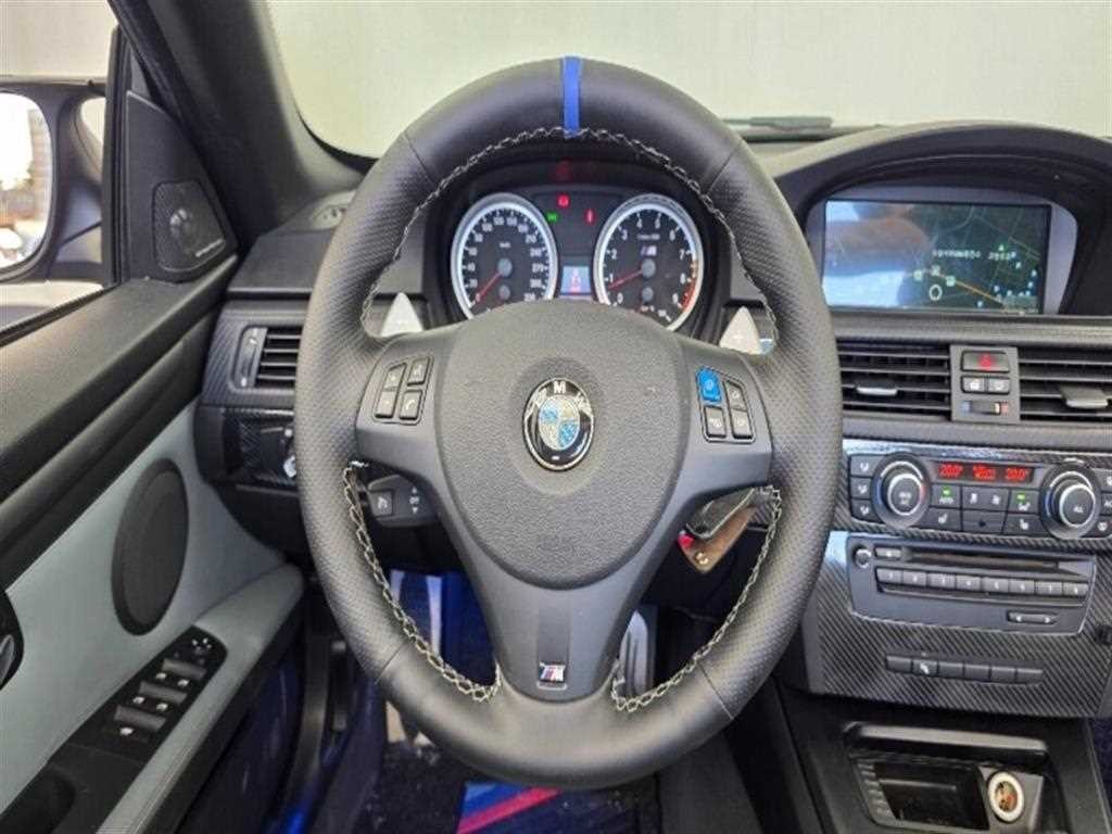 BMW 3시리즈 M3 (F80, E90) M3 컨버터블 이미지 13