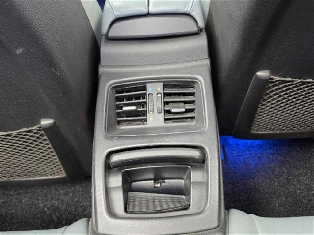 BMW 3시리즈 M3 (F80, E90) M3 컨버터블 이미지 18