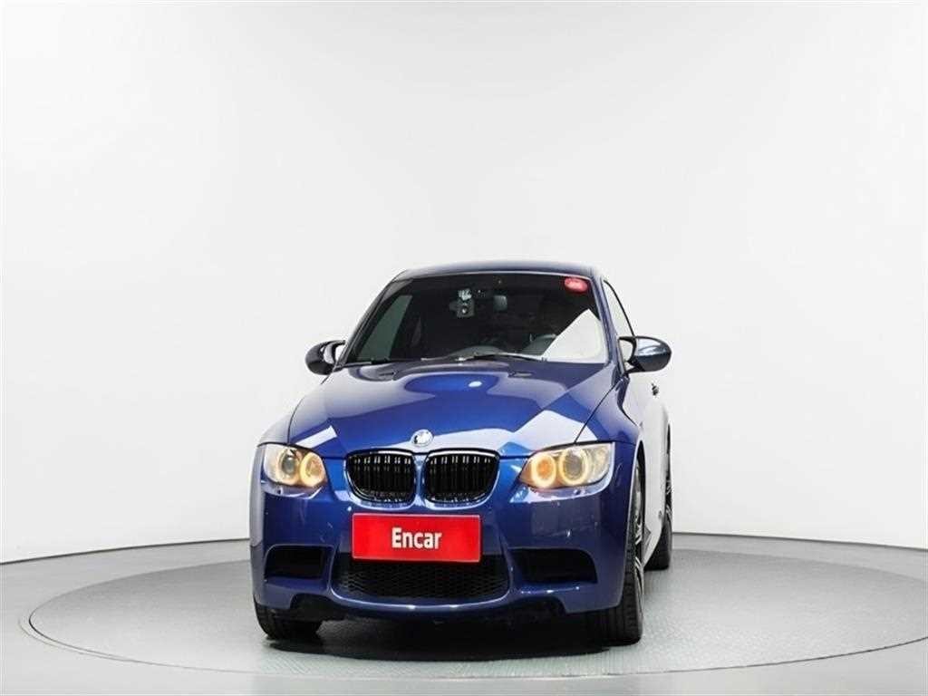 BMW 3시리즈 M3 (F80, E90) M3 컨버터블 이미지 3