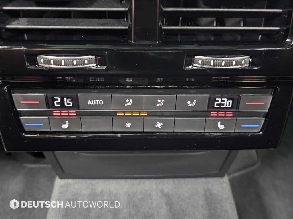 폭스바겐 투아렉 투아렉 3세대 3.0 TDI R라인 이미지 16