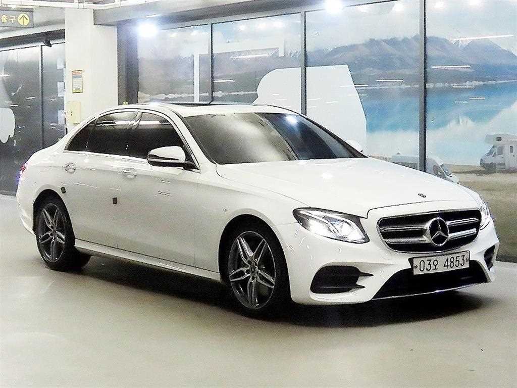 벤츠 E 클래스 E-클래스 W213 E300 AMG LINE 이미지 1