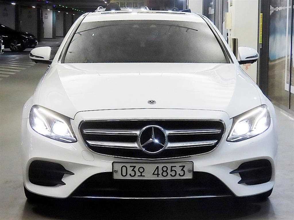 벤츠 E 클래스 E-클래스 W213 E300 AMG LINE 이미지 2