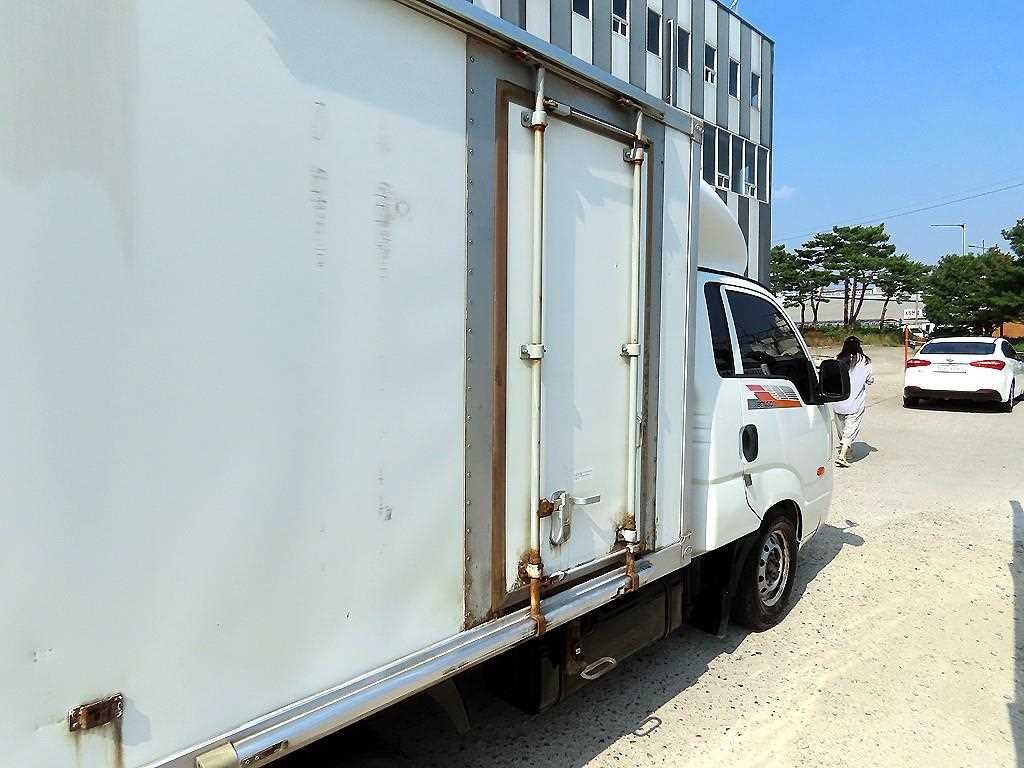 소형화물 냉동탑(하이) [하이냉동탑]더뉴봉고3 1.0톤/킹캡/초장축/플러스형/(듀얼컴프) 럭셔리 이미지 5