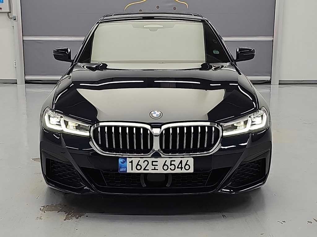 BMW 5시리즈 5시리즈 (G30) 530i xDrive M 스포츠 이미지 2