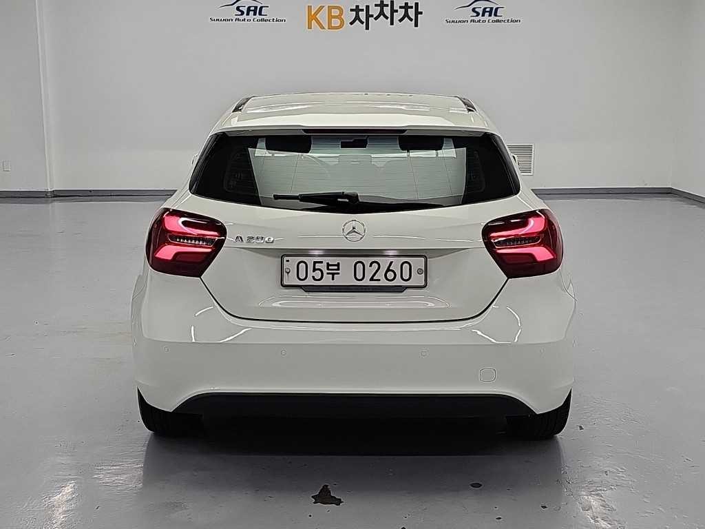 벤츠 A 클래스 A클래스 W176 A200 이미지 3