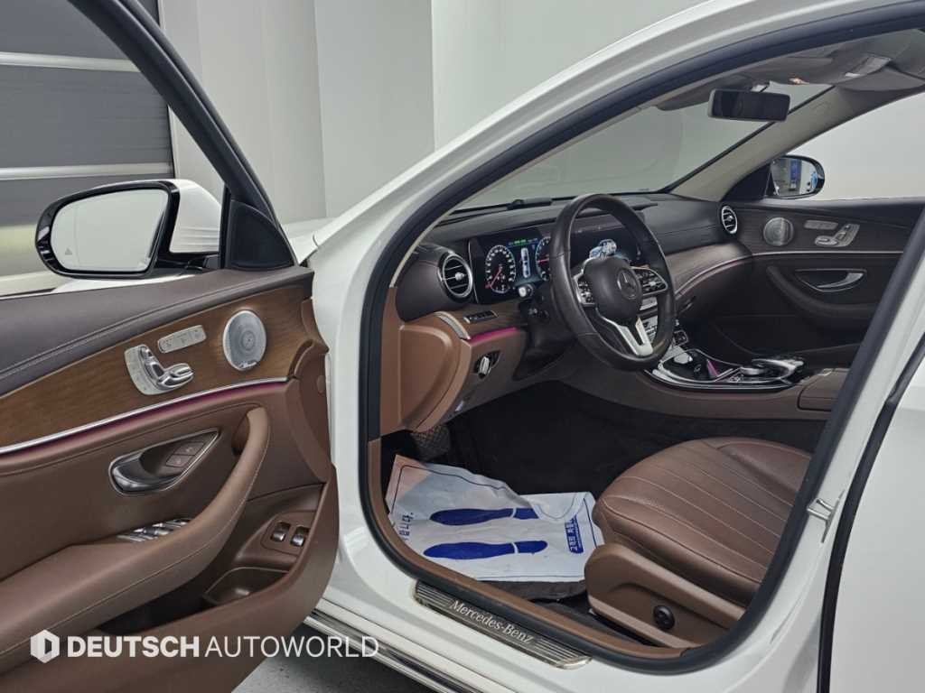 벤츠 E 클래스 E-클래스 W213 E300e 익스클루시브 이미지 11